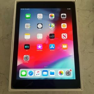 iPad Air 16GB Space Gray WiFi